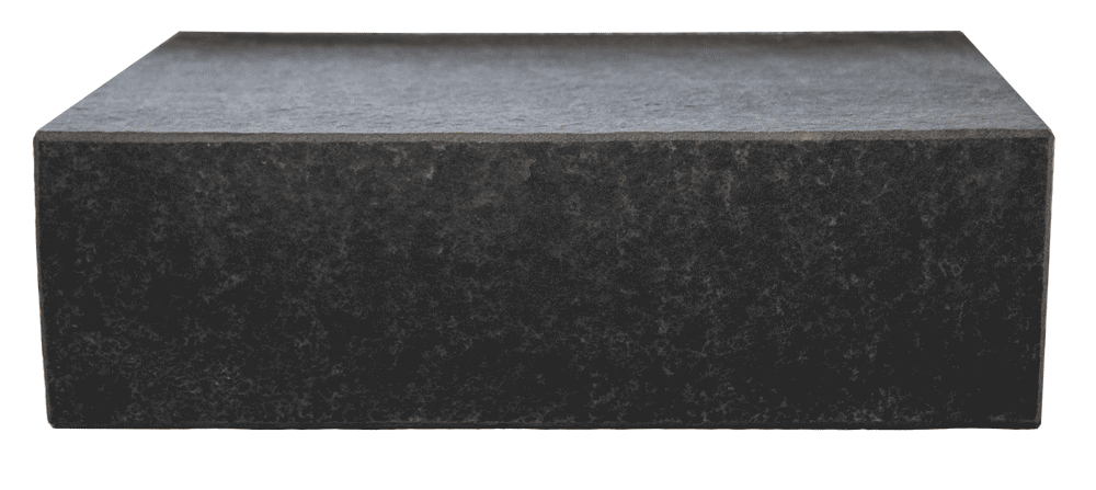 Blockstufe Naturstein Dark Black Basalt